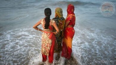 Индийские девушки на пляже