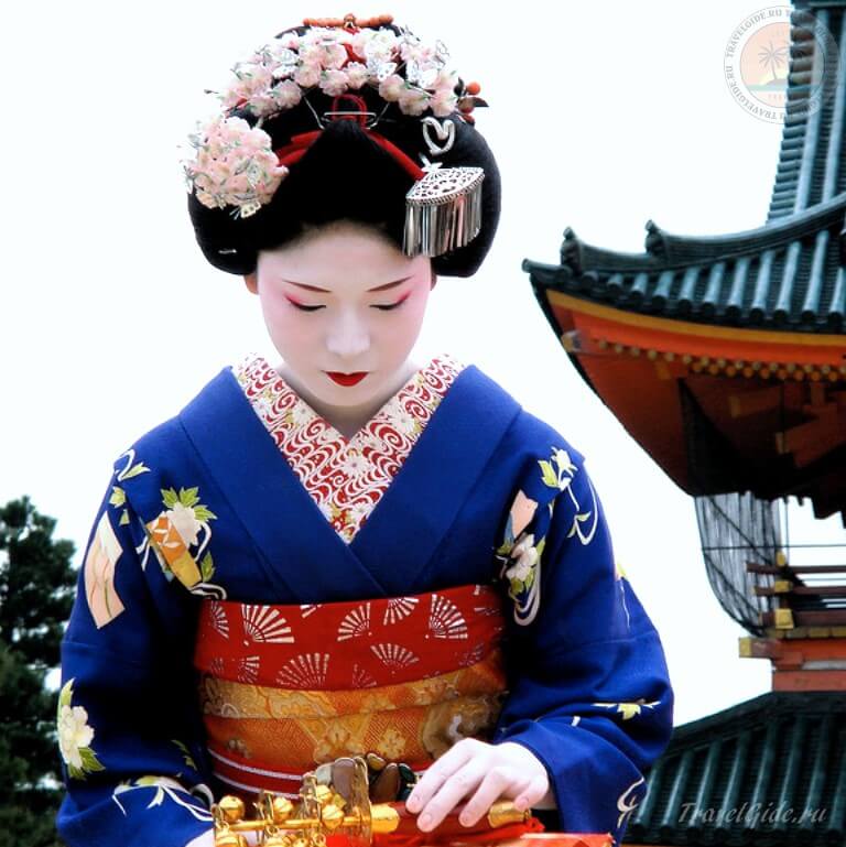 beautiful geisha