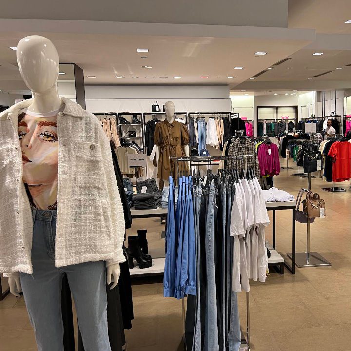  Внутри Zara в Централе