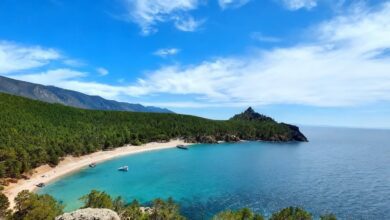 Бухта Песчаная на Байкале