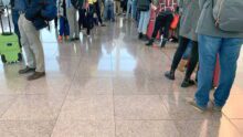 Очередь в аэропорту