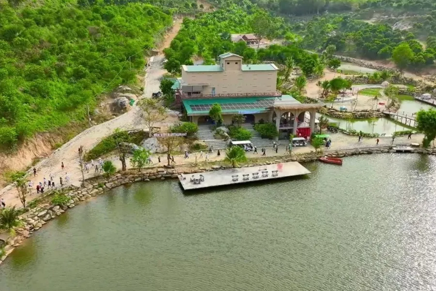 Фото: Территория на ферме San Viet Farm Территория на ферме San Viet Farm