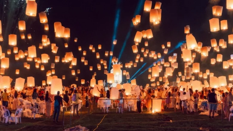 Запуск фонариков на Moonlight Sky Lantern